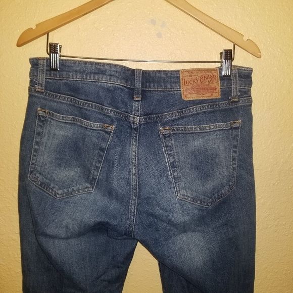 Lucky Brand‎ Jeans Distressed Super Comfy Size 8 - Picture 2 of 3
